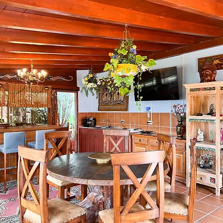 Exquisite Rural House With Garden, Pool And Sea Views * Arico Viejo