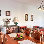 Exquisite Rural House With Garden, Pool And Sea Views Domek alpejski